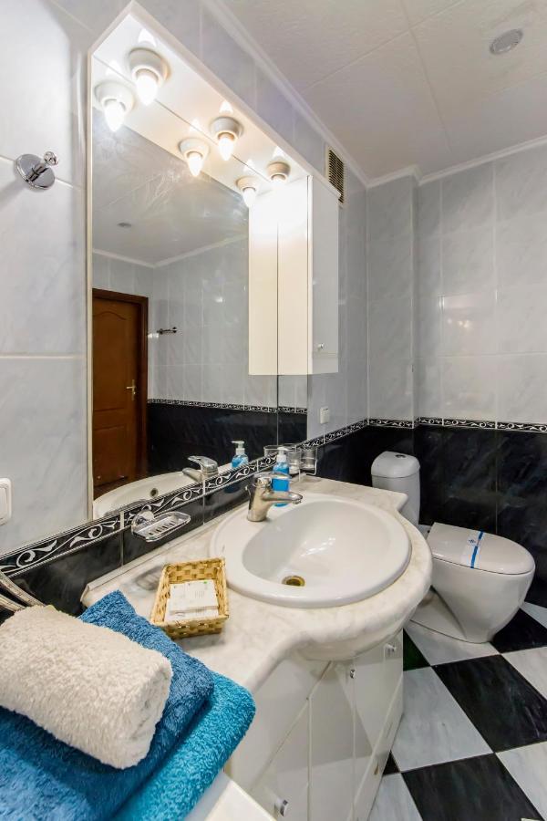 Two-Room Apartments On Maidan Nezavisimosti キエフ エクステリア 写真