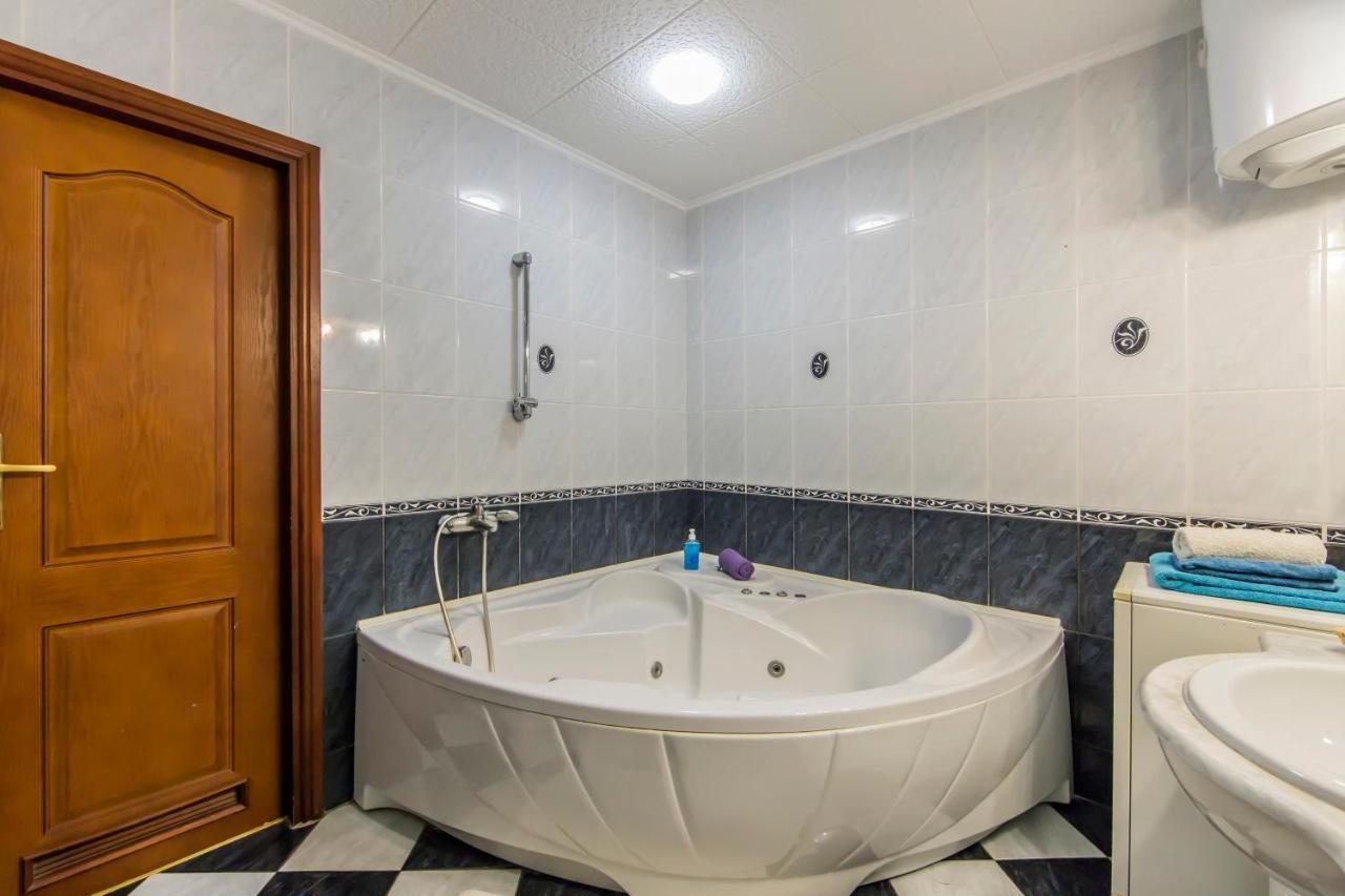 Two-Room Apartments On Maidan Nezavisimosti キエフ エクステリア 写真